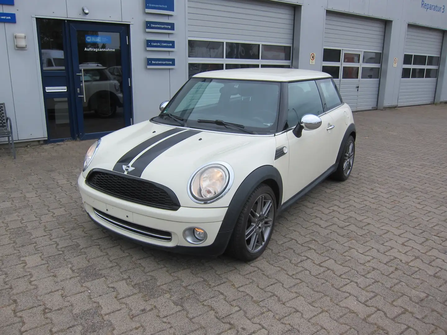 MINI One Steuerketten Schaden Beige - 1