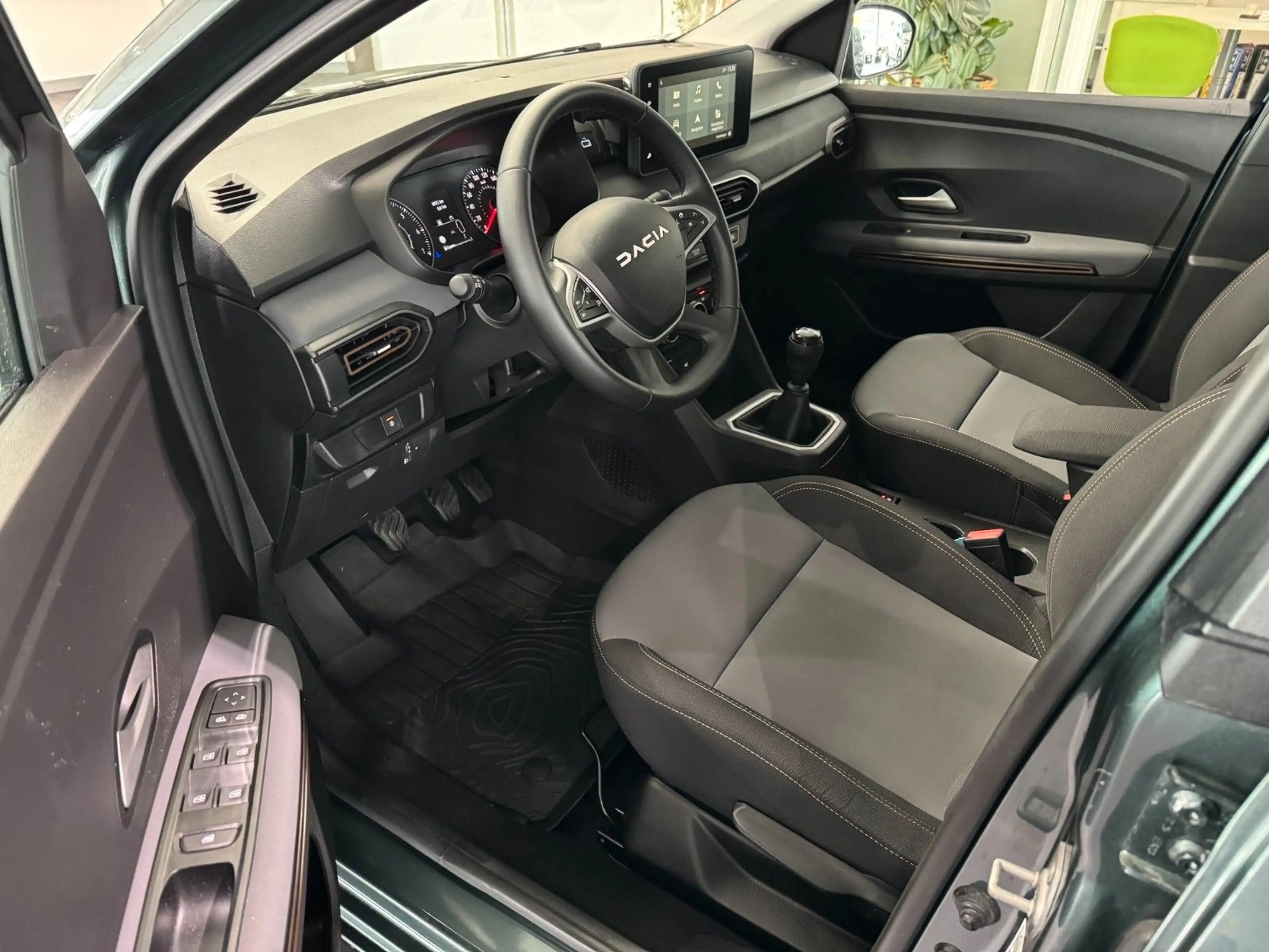 Dacia Jogger Extreme TCe110 7-Sitzer  *Top Ausstattung — photo 6