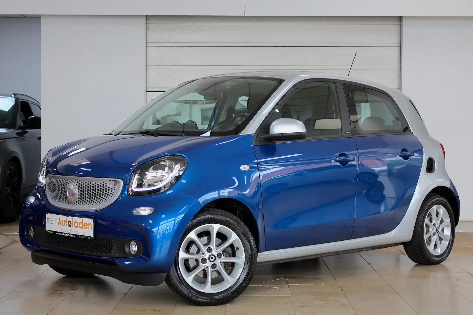 smart forFour 90PS Turbo Aut. Passion *LED*PDC*NAVI*KAMERA*SHZ* Blau - 1