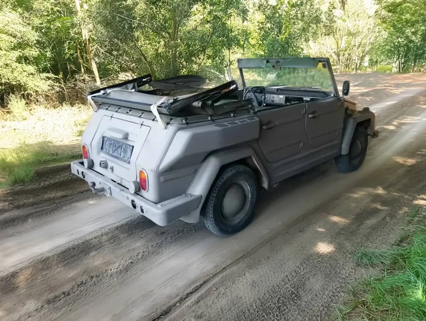Volkswagen 181 Kübelwagen 1976 Grün - 2