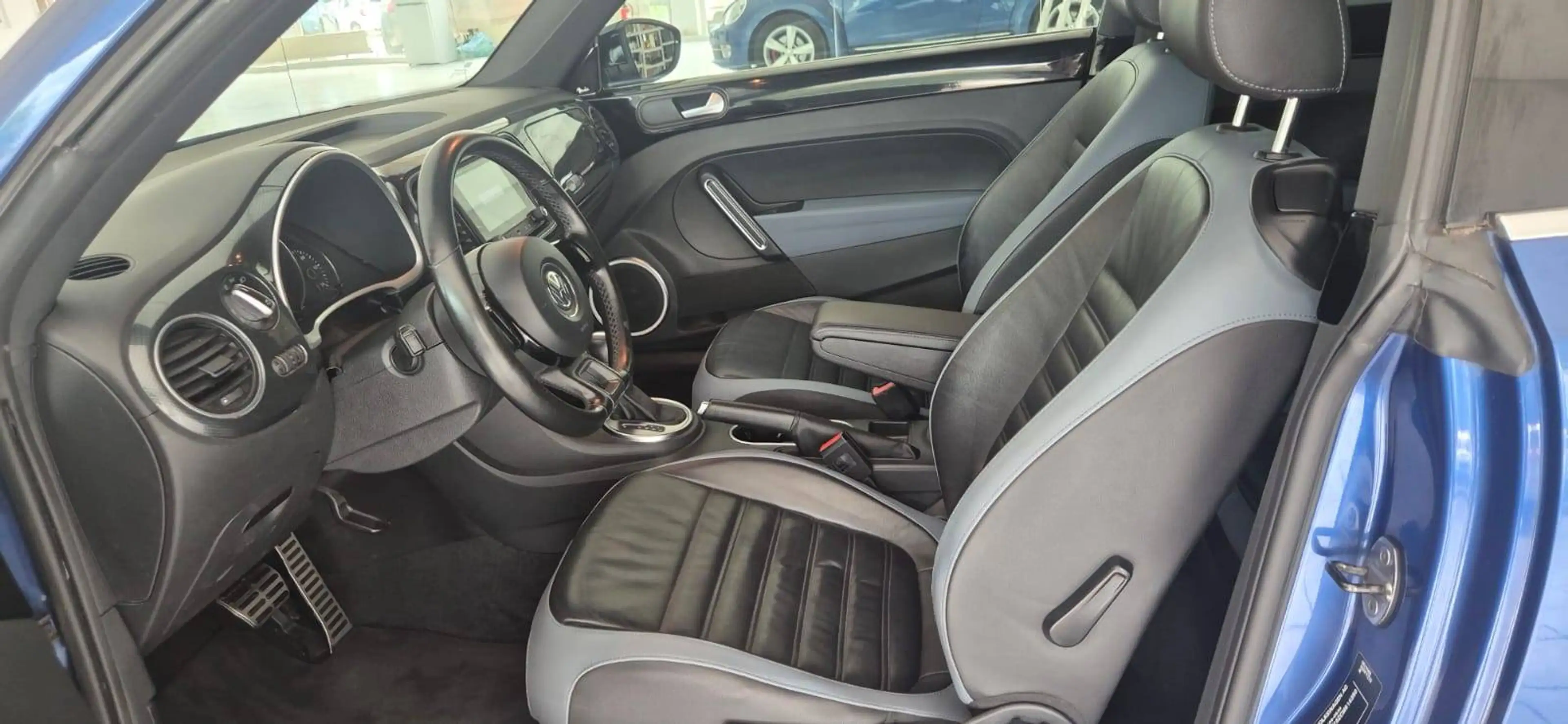 Volkswagen Beetle Sport — photo 7
