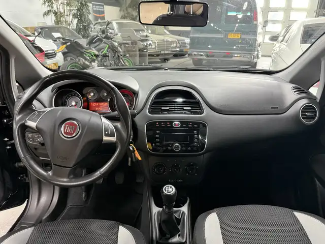 Fiat Punto Evo view 8