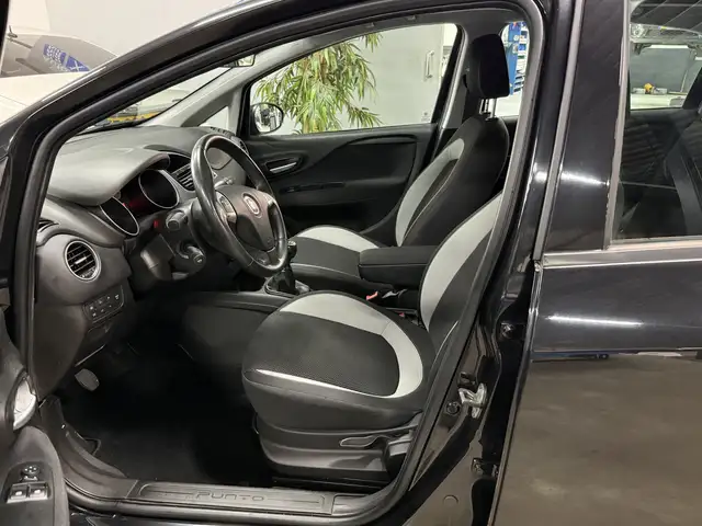 Fiat Punto Evo view 6