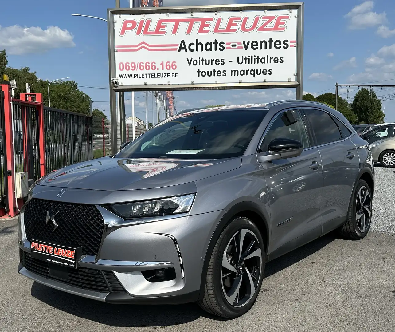 DS Automobiles DS 7 Crossback 1.5 BlueHDi So Chic (EU6.2) Gris - 1