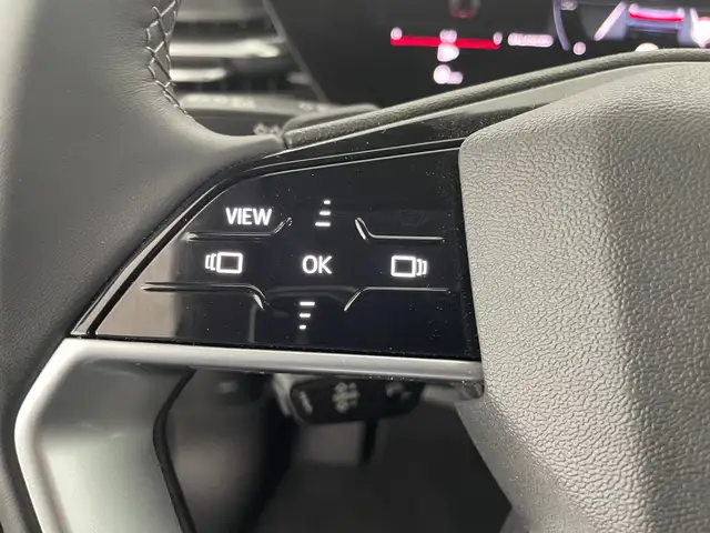 Audi Q5 view 14
