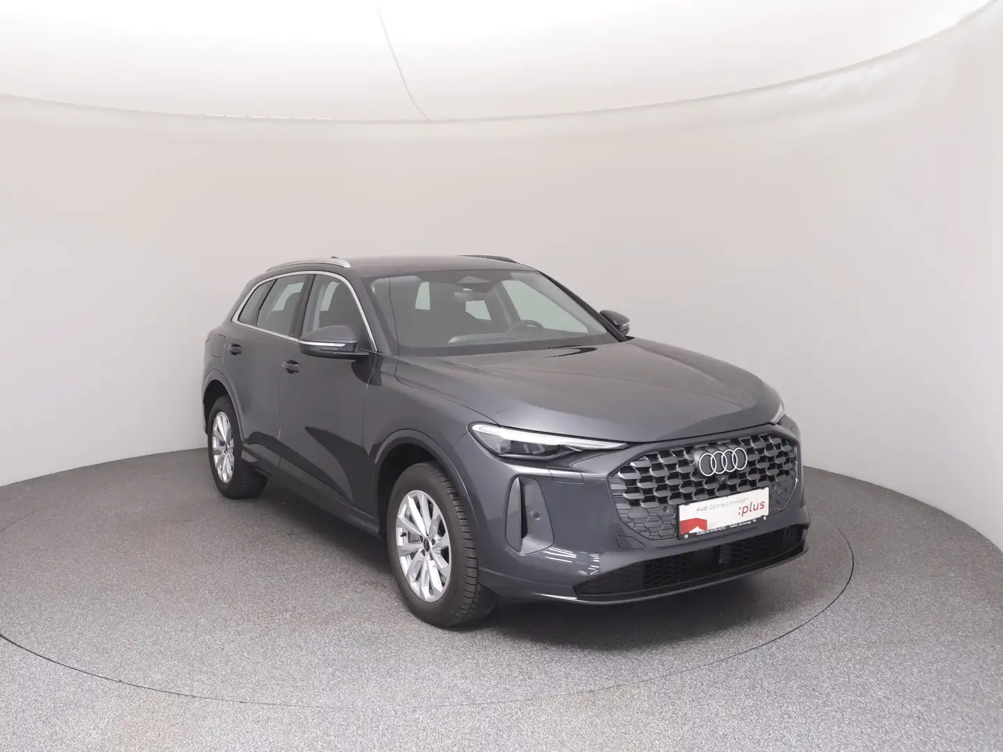 Audi Q5 SUV TDI quattro 150 kW Grau - 2