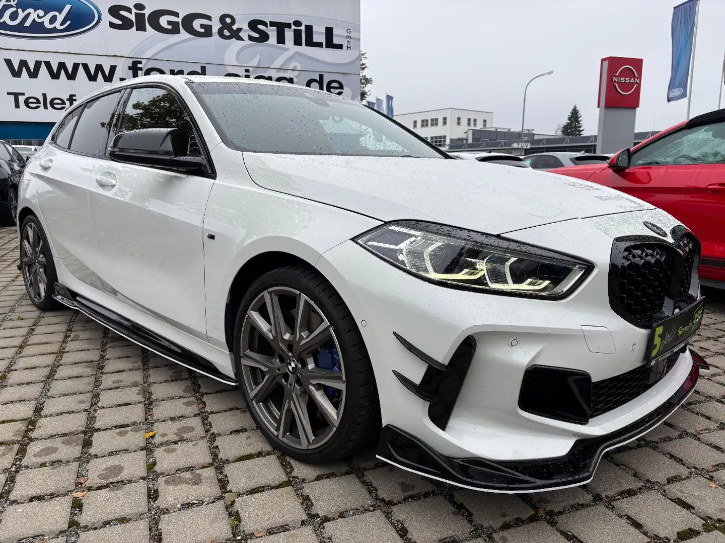 BMW 135 Mi xDrive LED*HUD*LM19*M-SPORTSITZE*SHZ*PDC*CAM Wit - 2