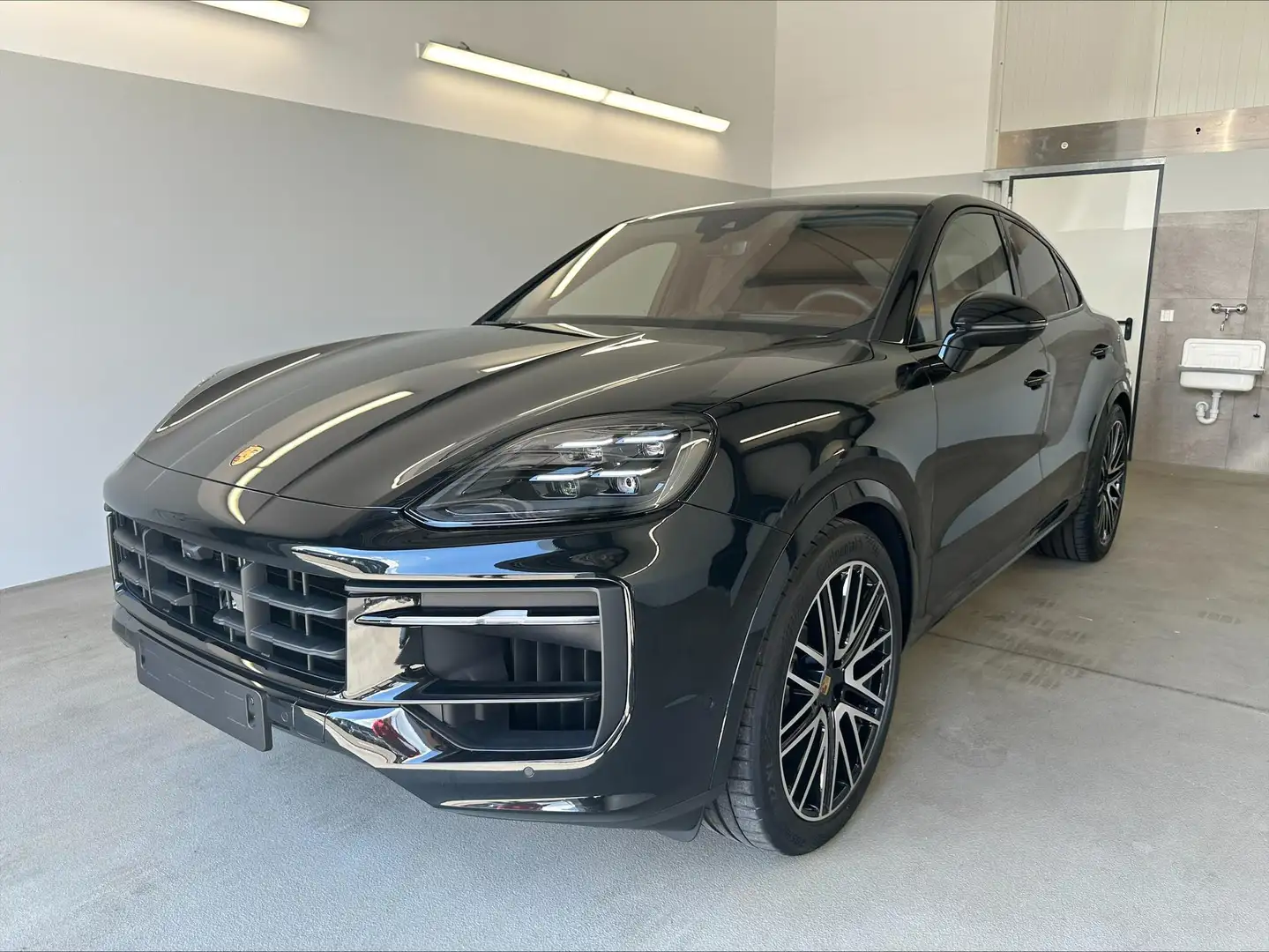 Porsche Cayenne S Coupe 2+1 Luft+AHK+Matrix+Bose+STHZ+Allradlen... Schwarz - 1