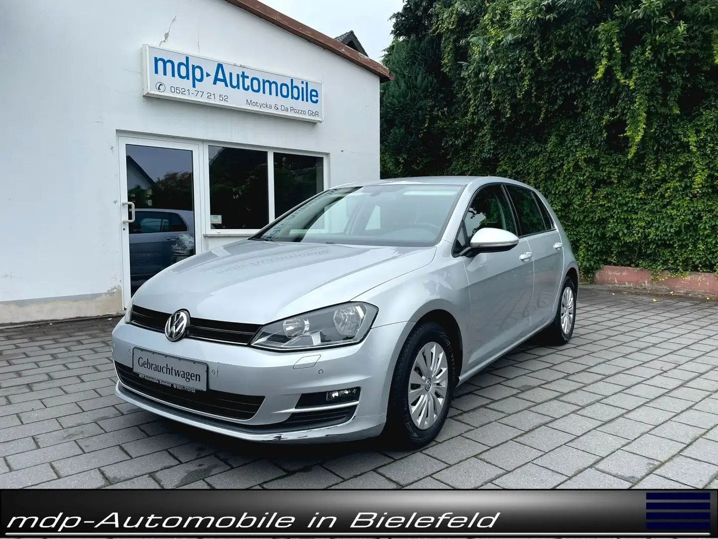 Volkswagen Golf VII 1,2 TSI BMT*SPORTSITZE*KLIMAAUTOM.*PDC* Silber - 1