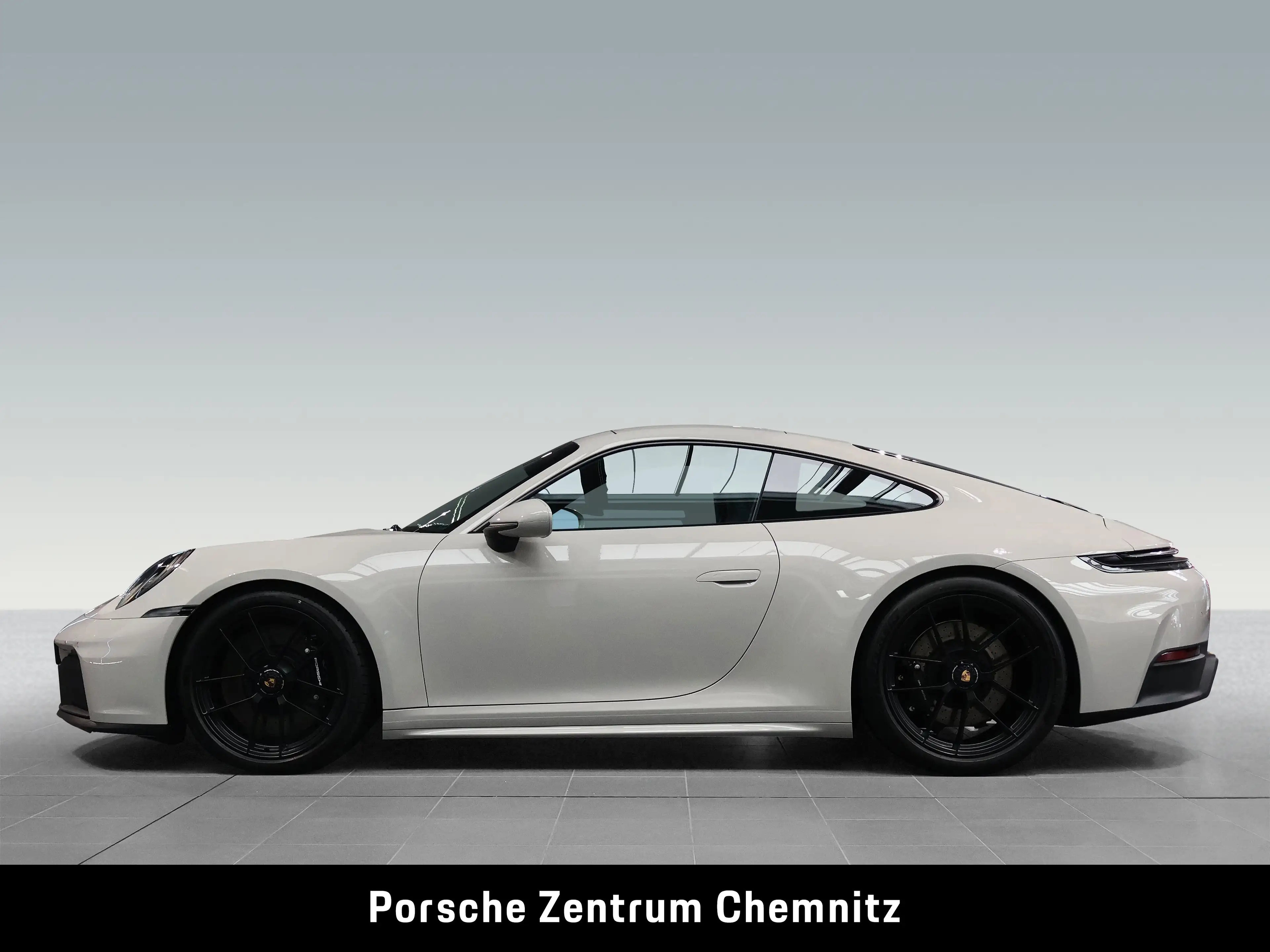 Porsche 911 Carrera GTS 18-Wege;elektr. Schiebedach; — photo 2