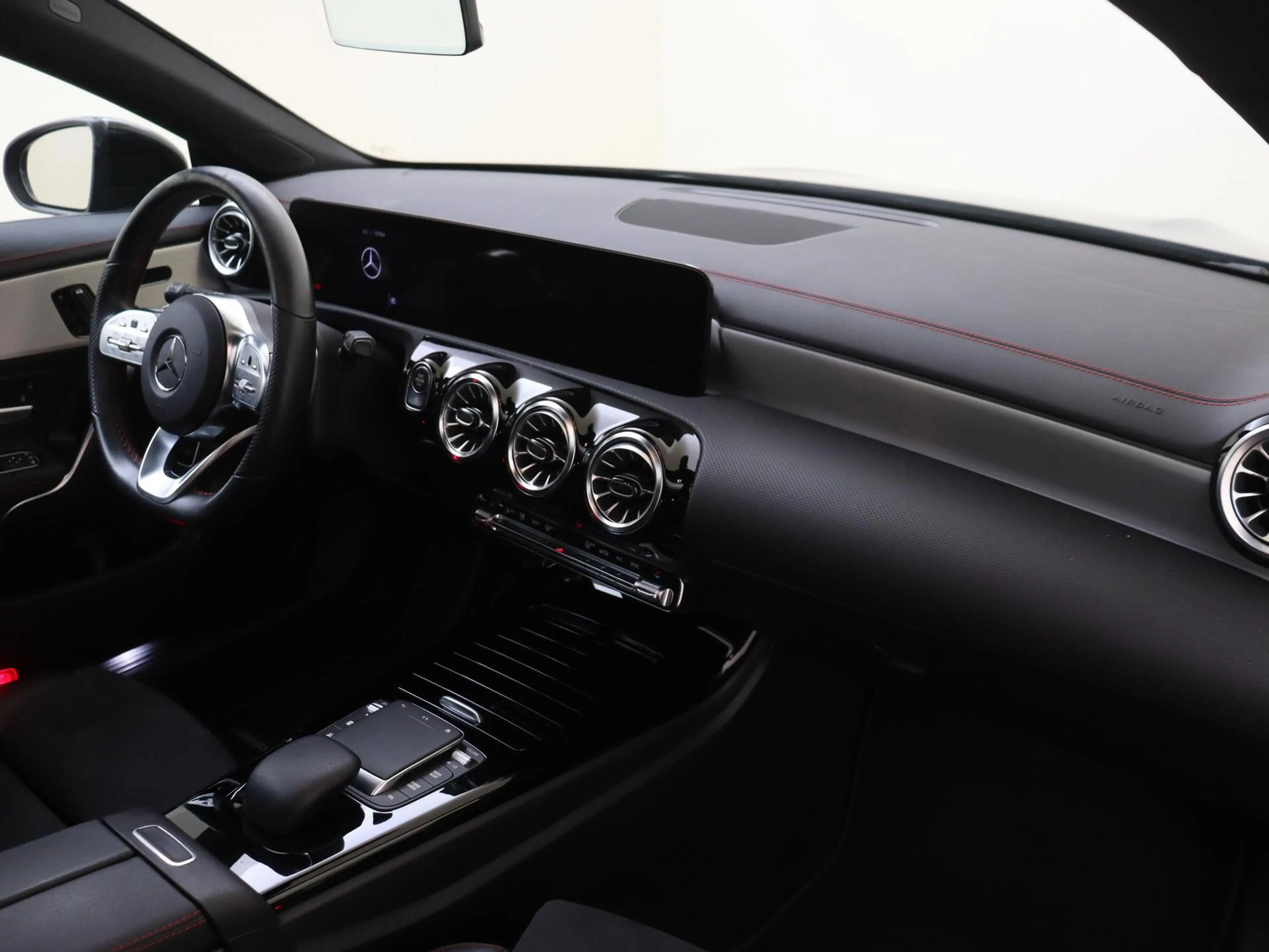 Mercedes-Benz CLA 200 Shooting Brake Business Solution AMG / Panoramadak — photo 5