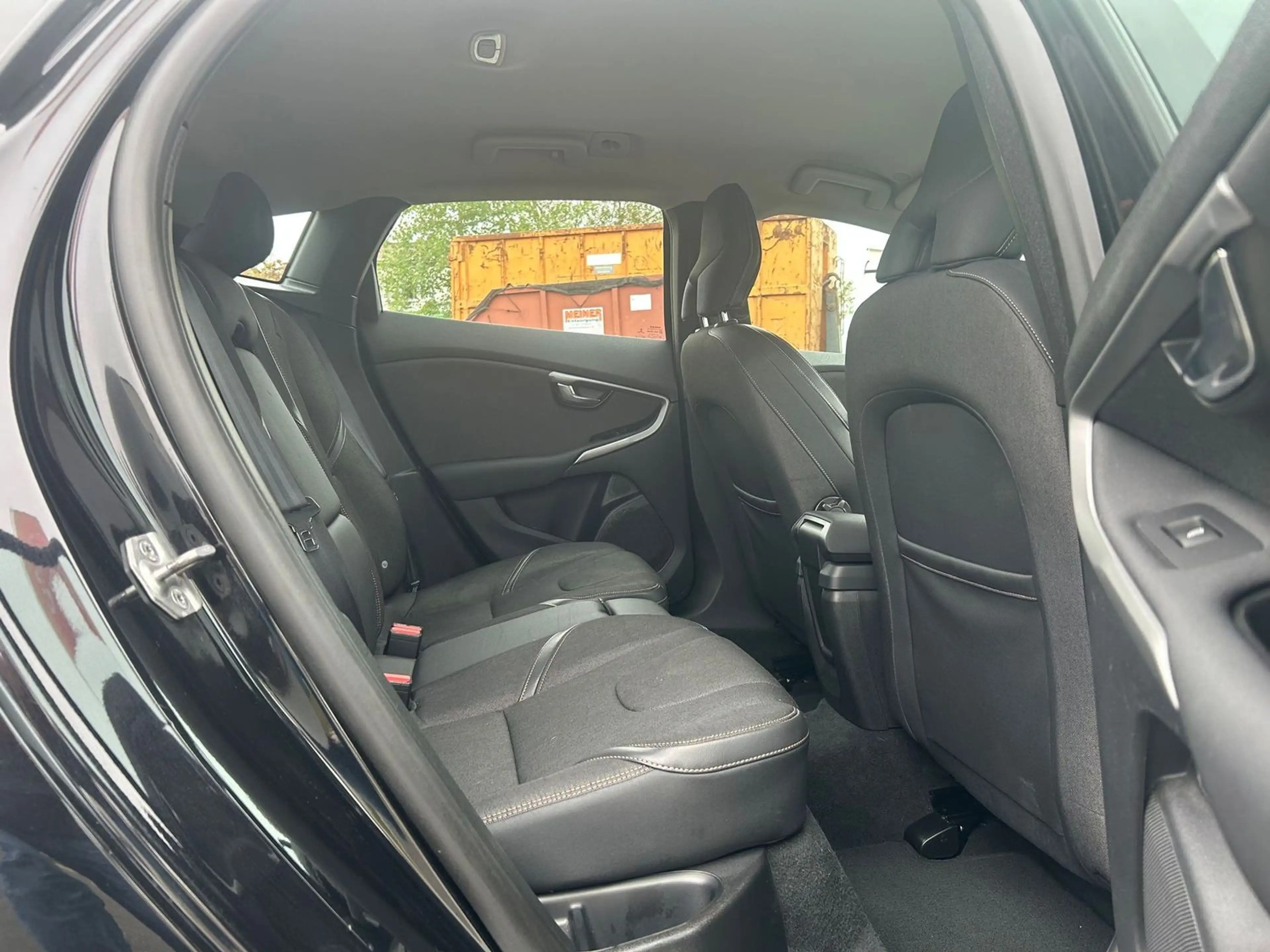 Volvo V40 Cross Country Momentum Cross Country *AHK*Navi*PDC*Xenon*SHZ* — photo 13