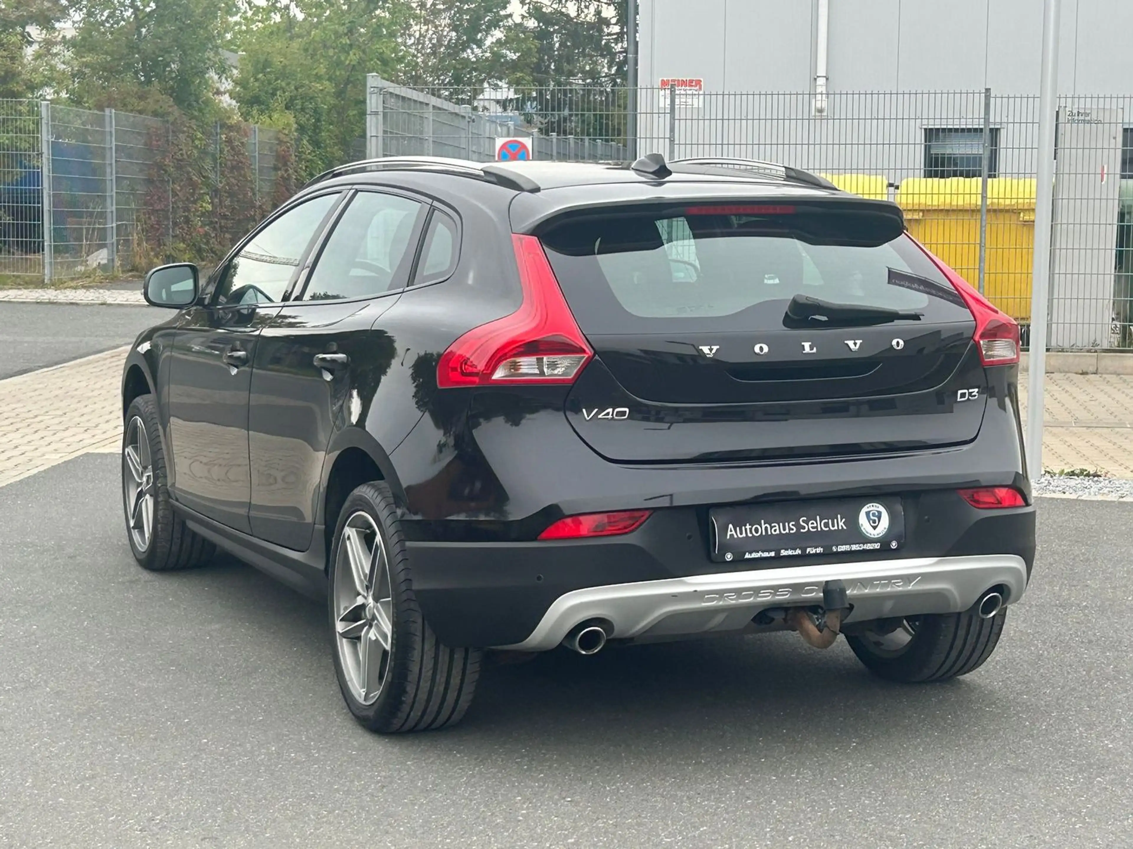 Volvo V40 Cross Country Momentum Cross Country *AHK*Navi*PDC*Xenon*SHZ* — photo 8