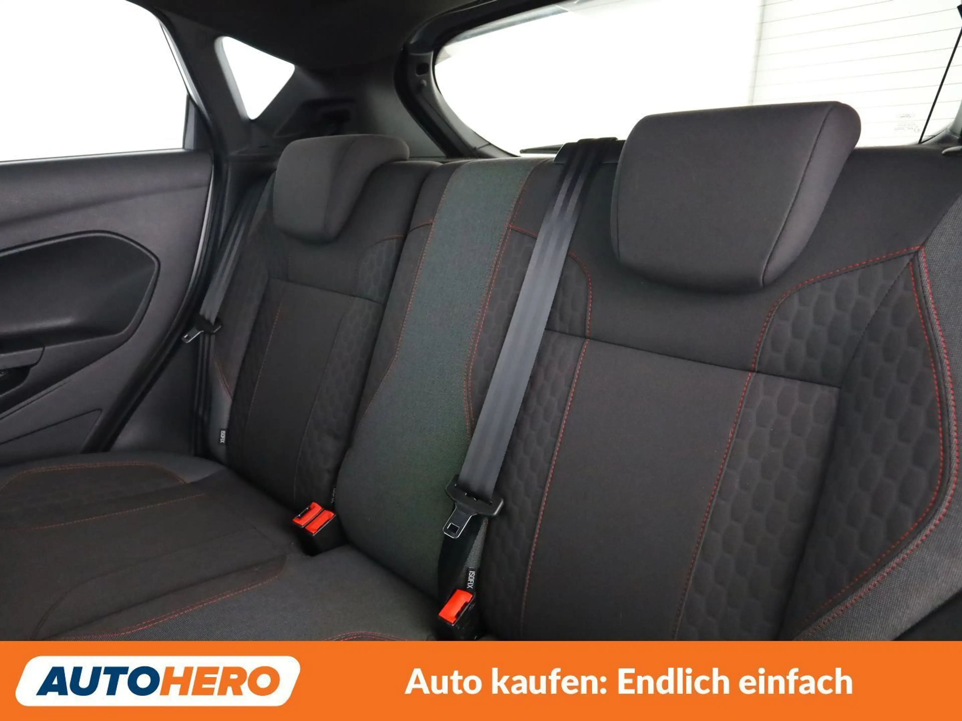 Ford Fiesta 1.0 EcoBoost ST-Line — photo 14
