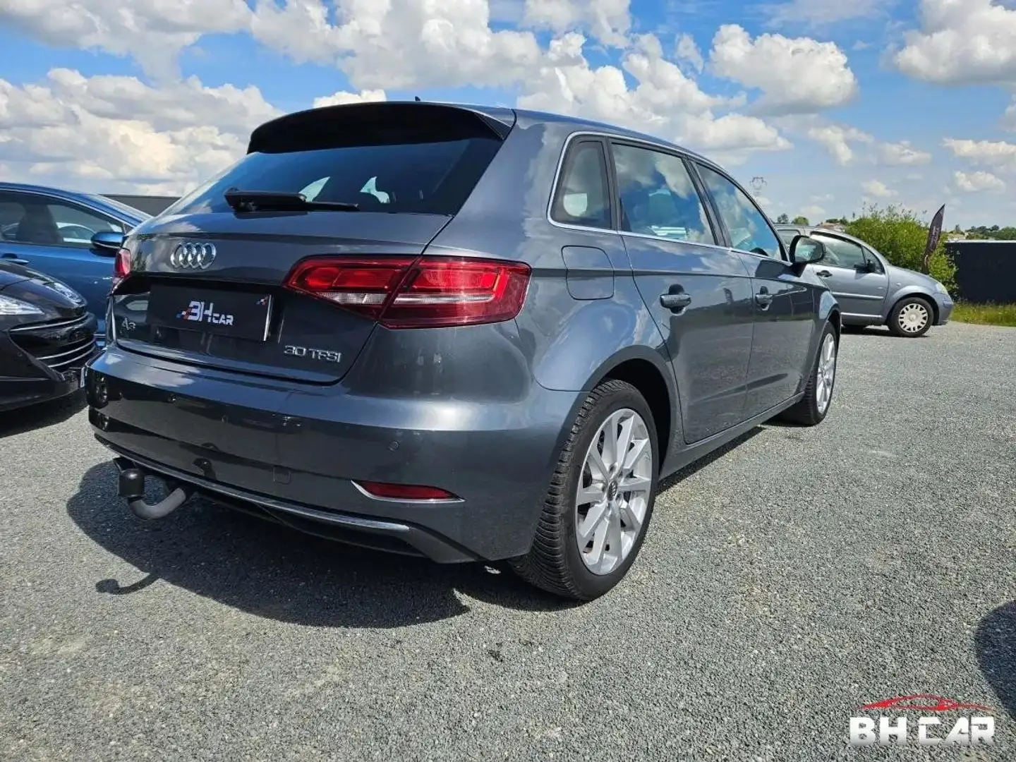Audi A3 SPORTBACK 1.0 30 TFSI 115 DESIGN S-TRONIC BVA Grau - 2