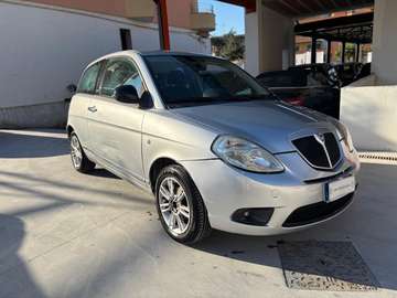 Ypsilon II 2007 1.4 8v Unyca ecochic Gpl