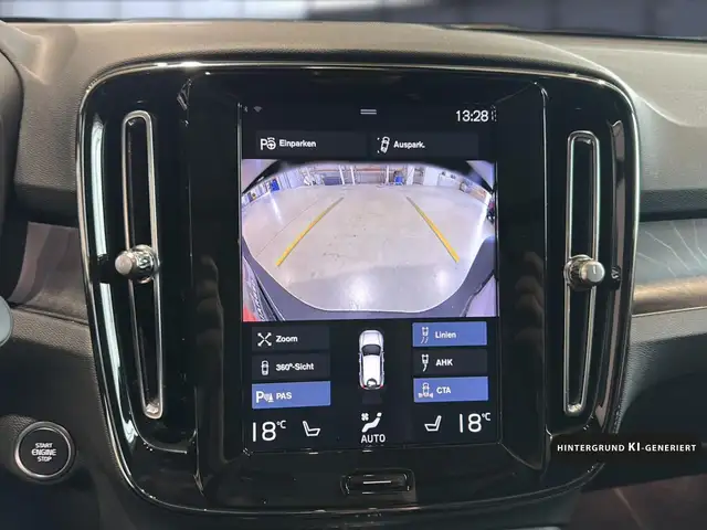 Volvo XC40 view 13