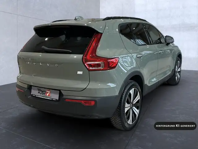 Volvo XC40 view 7