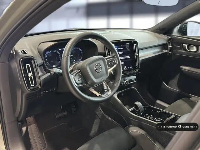 Volvo XC40 view 12
