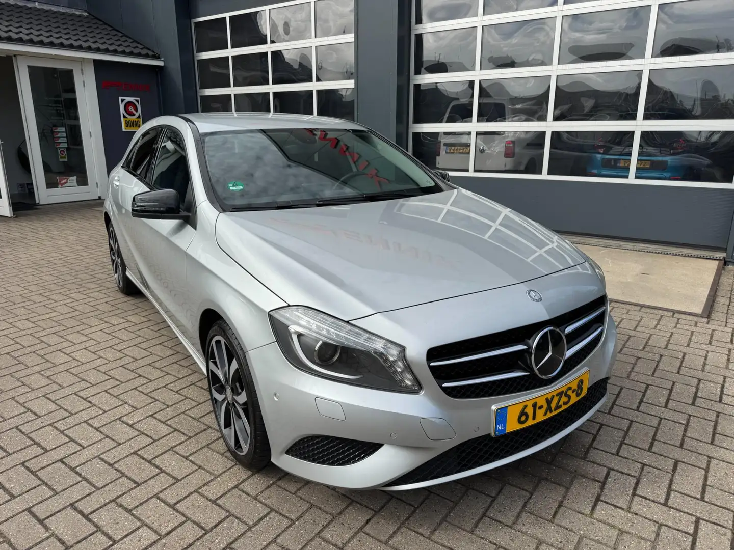 Mercedes-Benz A 180 Ambition Sport / 53000 km / NL Auto met NAP . Grijs - 2