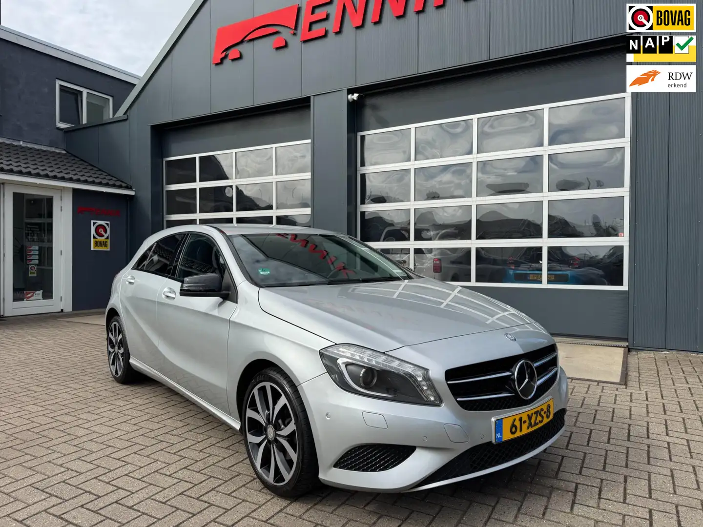 Mercedes-Benz A 180 Ambition Sport / 53000 km / NL Auto met NAP . Grijs - 1
