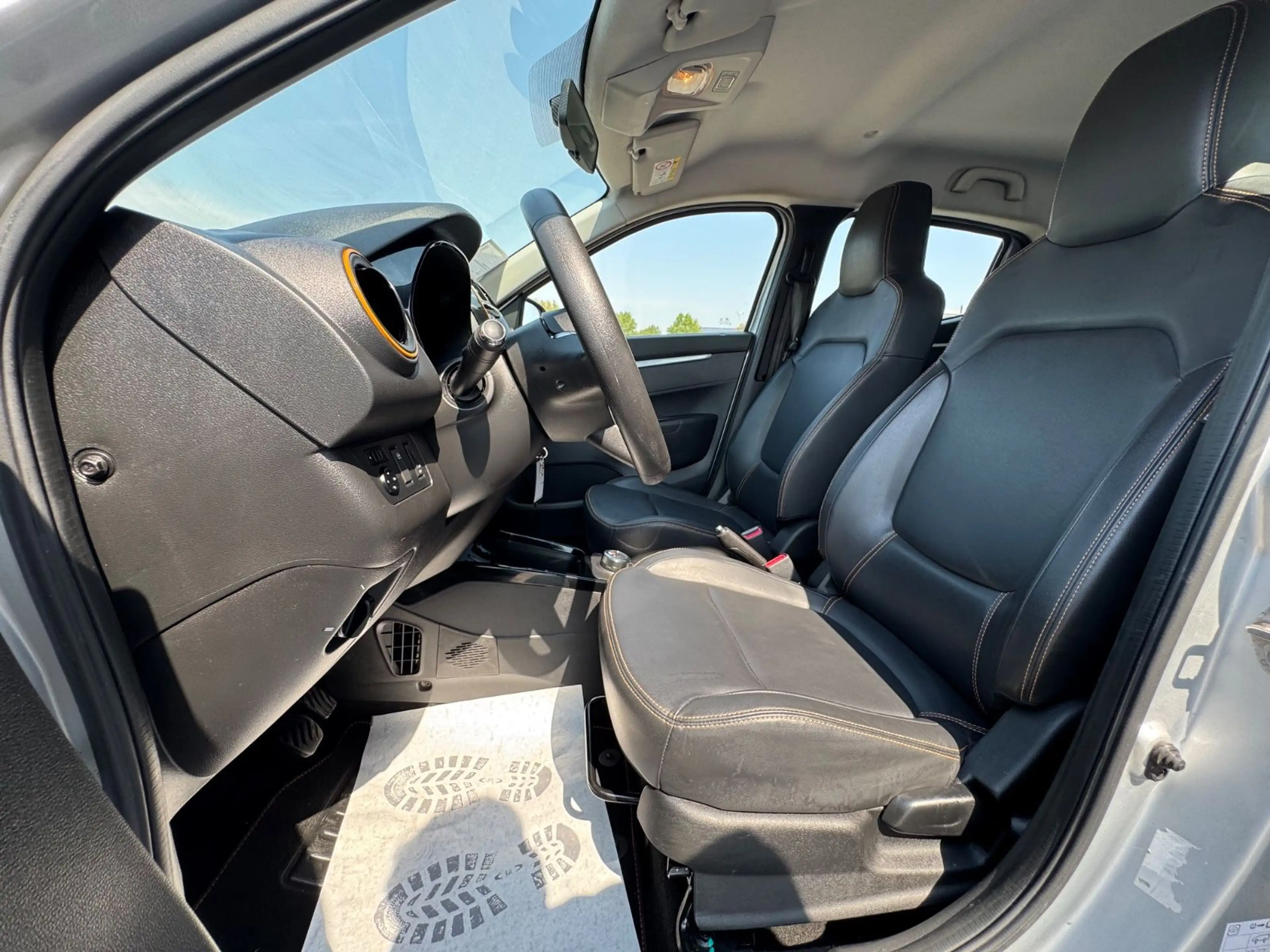 Dacia Spring Electric Comfort Plus — photo 10