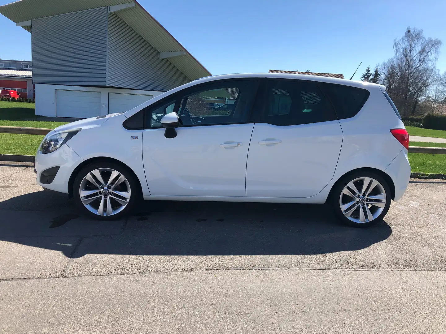Opel Meriva Meriva 1.4 ecoflex Color Edition Weiß - 1