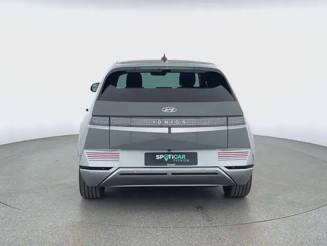 Hyundai Ioniq 5 view 4