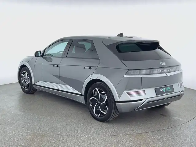 Hyundai Ioniq 5 view 5