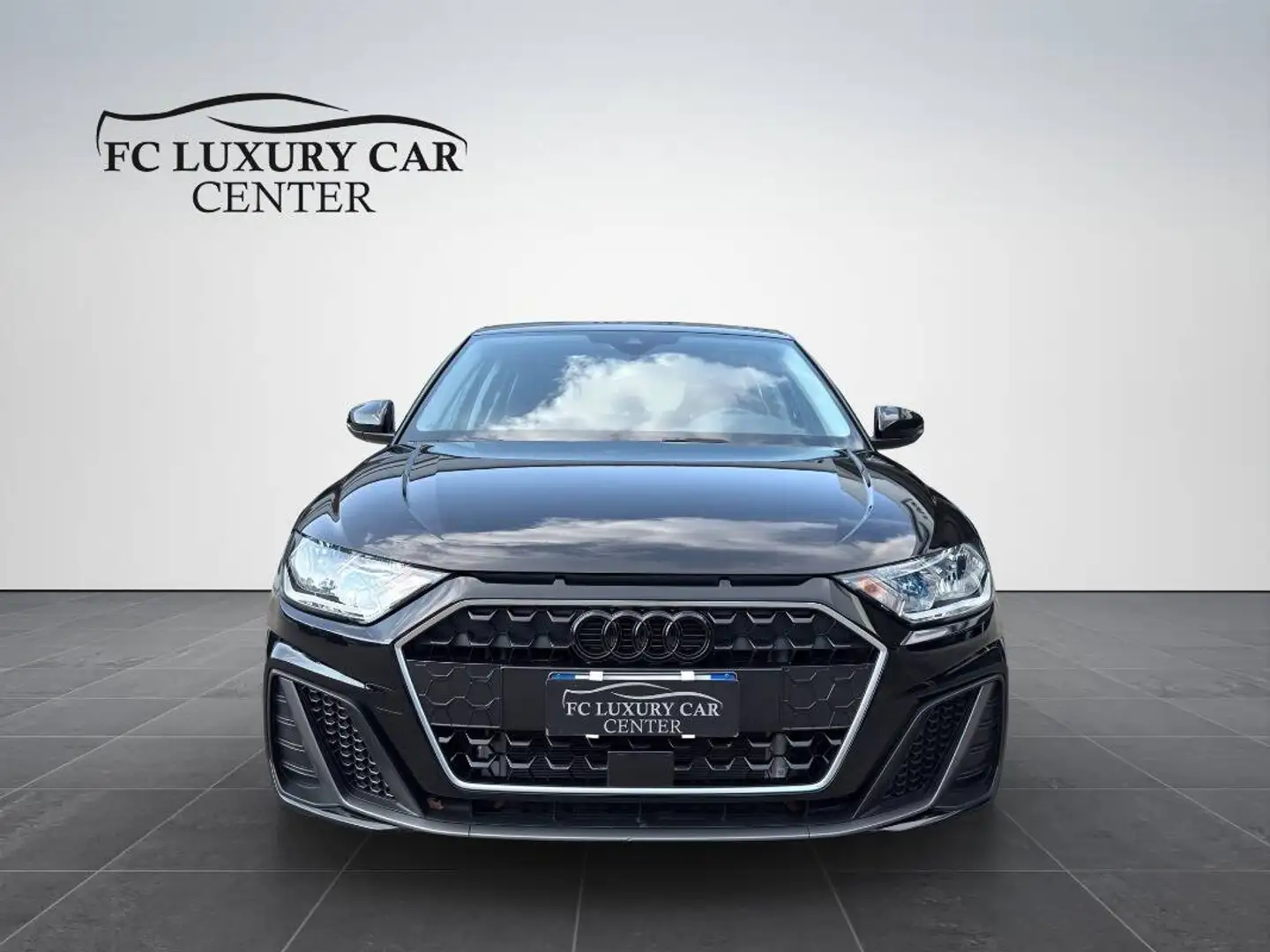 Audi A1 30 1.0 tfsi S line edition 110cv s-tronic Zwart - 2