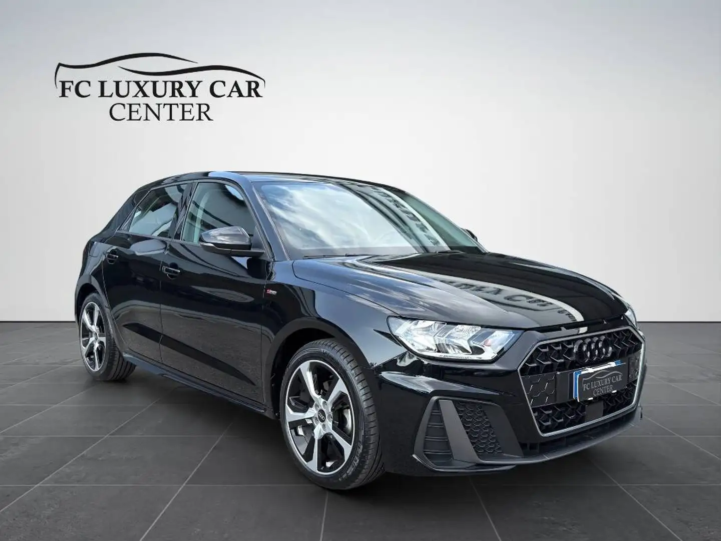 Audi A1 30 1.0 tfsi S line edition 110cv s-tronic Zwart - 1