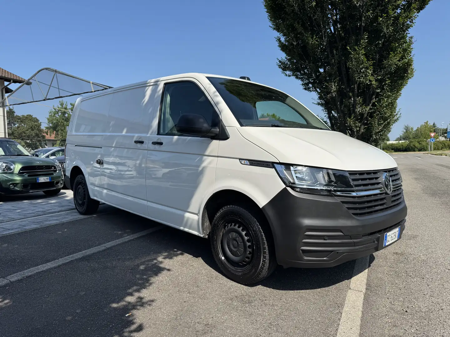 Volkswagen T6 Transporter Facelift PassoLungo Wit - 1