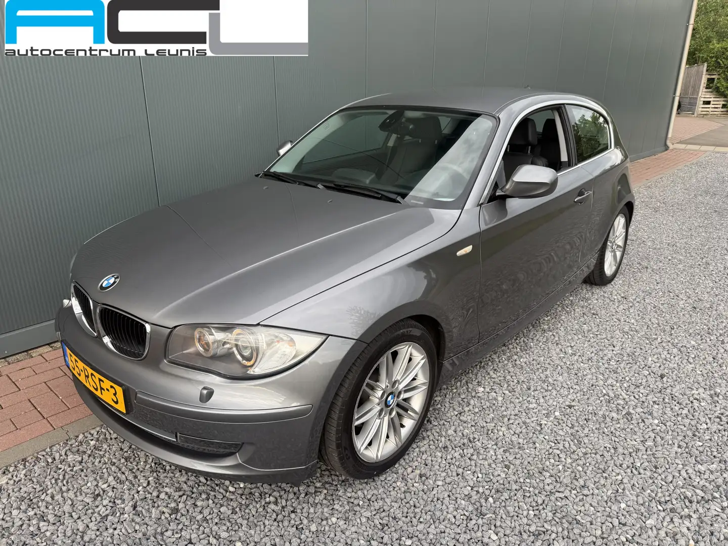 BMW 118 1-serie 118i EffDyn. Ed. Business Line Ultimate Ed Gris - 1