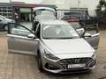 Hyundai i30 Select Mild-Hybrid Klima SHZ Tempomat Alu 1 Hand Grijs - thumbnail 3