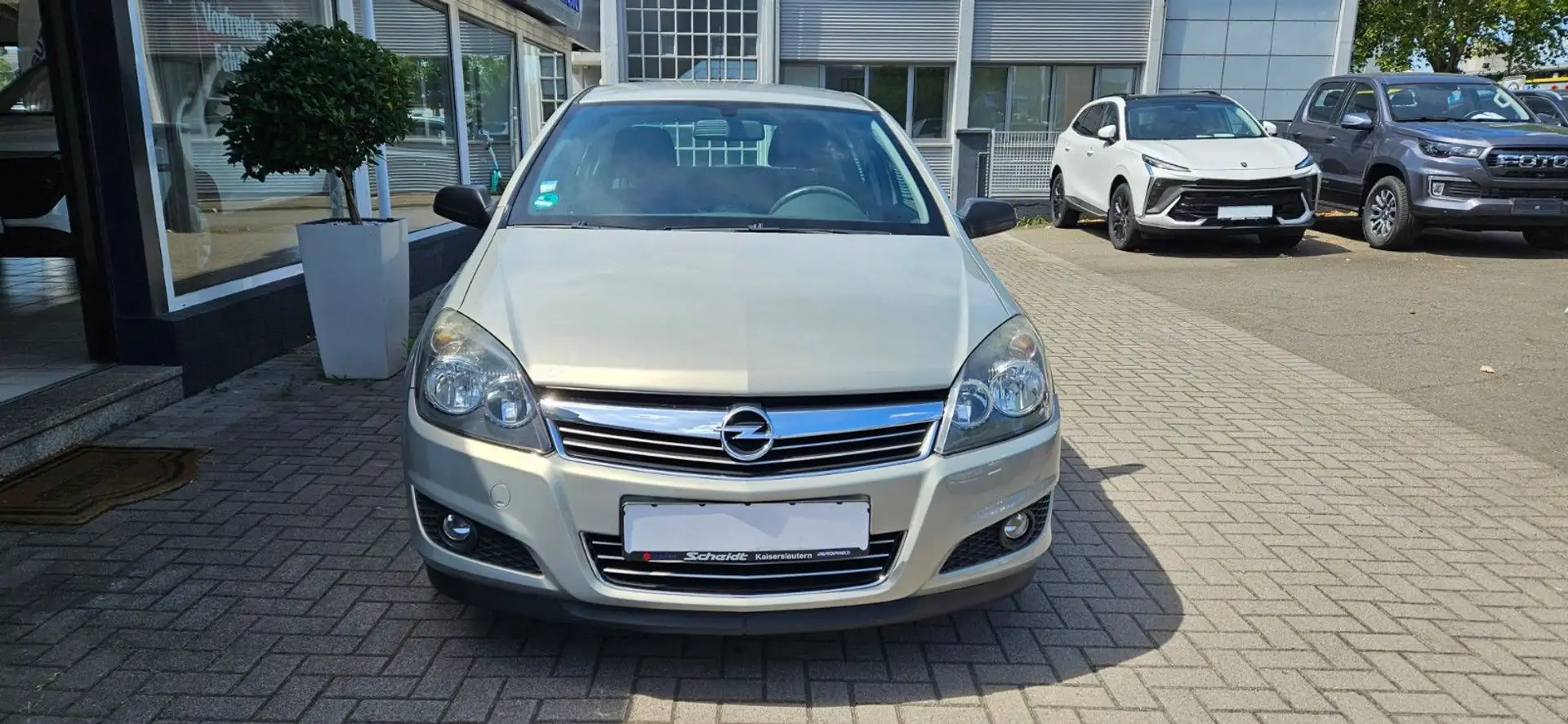 Opel Astra 1.4  ecoFLEX Silber - 1