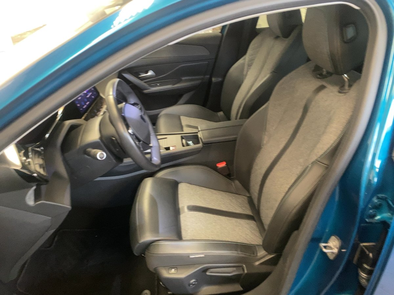 Peugeot 408 1.2 130 A PureTech llure ACC+LED+Navi+SHZ — photo 11