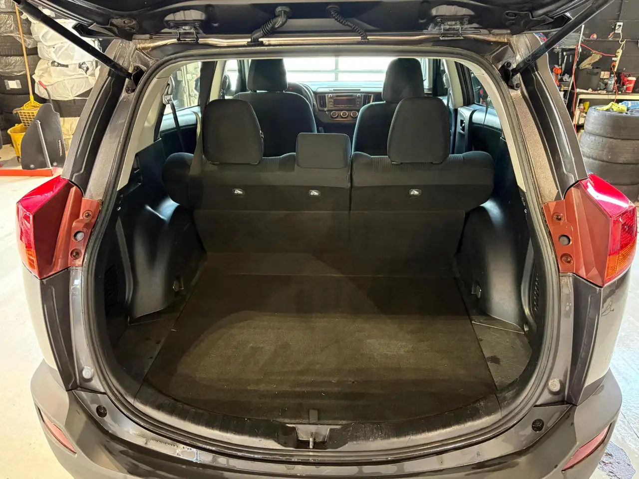 Toyota RAV 4 снимка Toyota RAV 4
