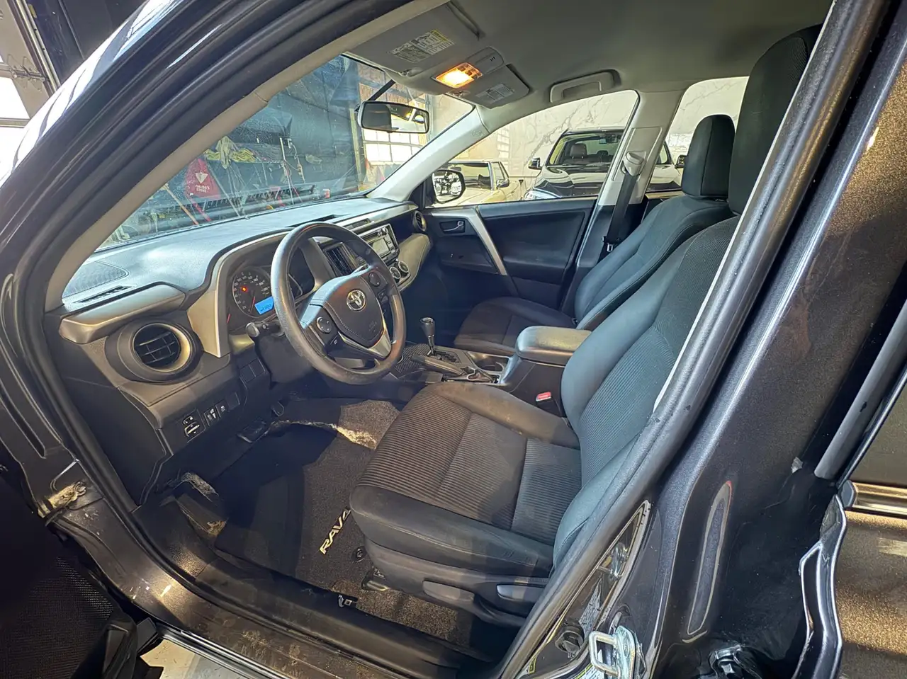 Toyota RAV 4 снимка Toyota RAV 4