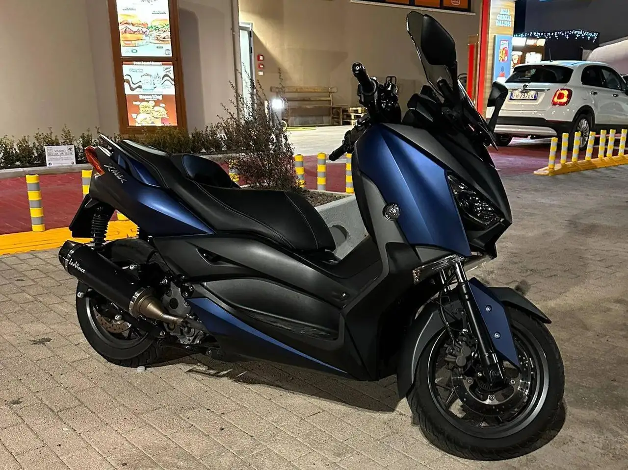 Yamaha X-Max 300