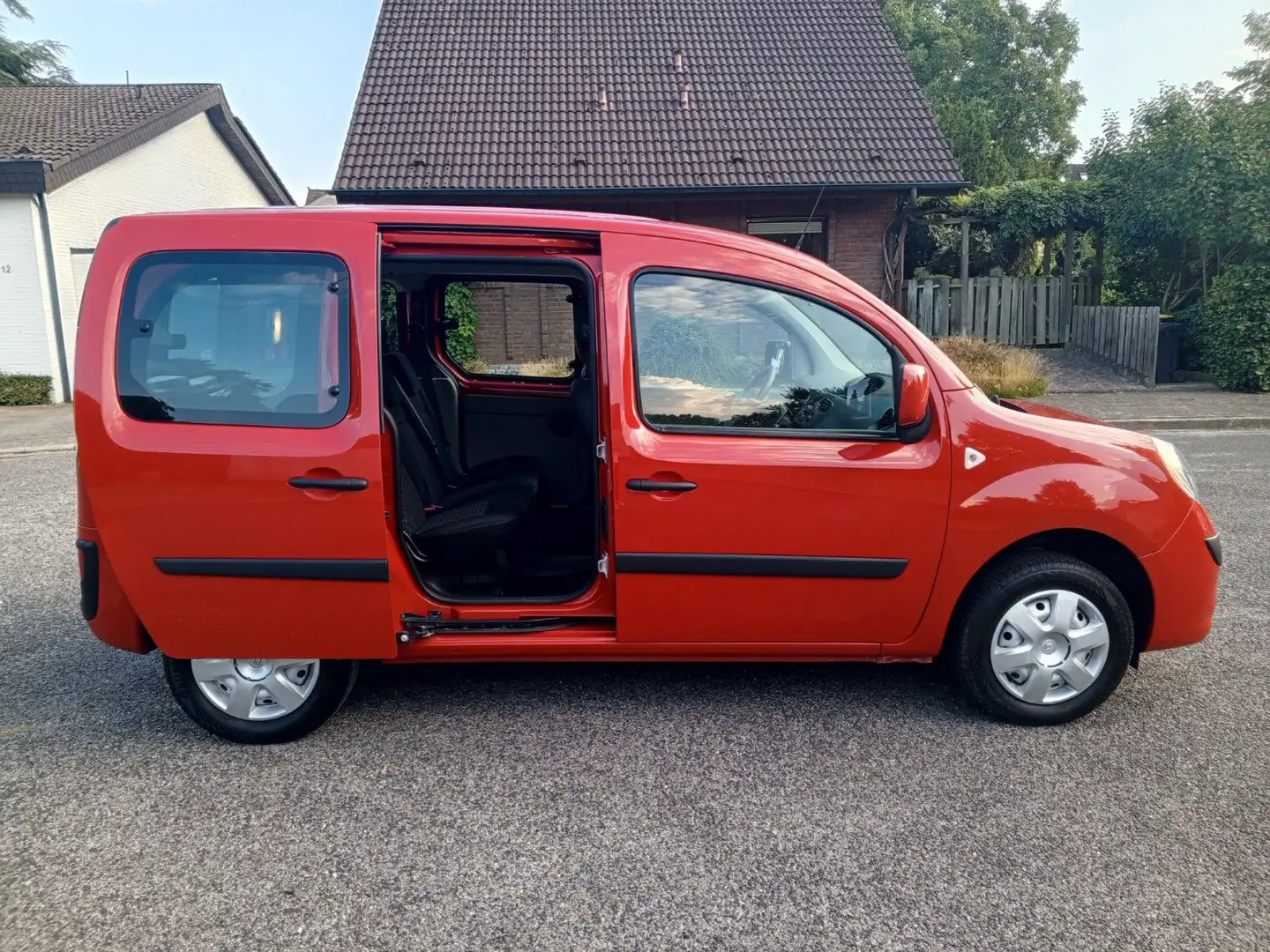 Renault Kangoo Je t'aime 1.6 *wenig km* - 2