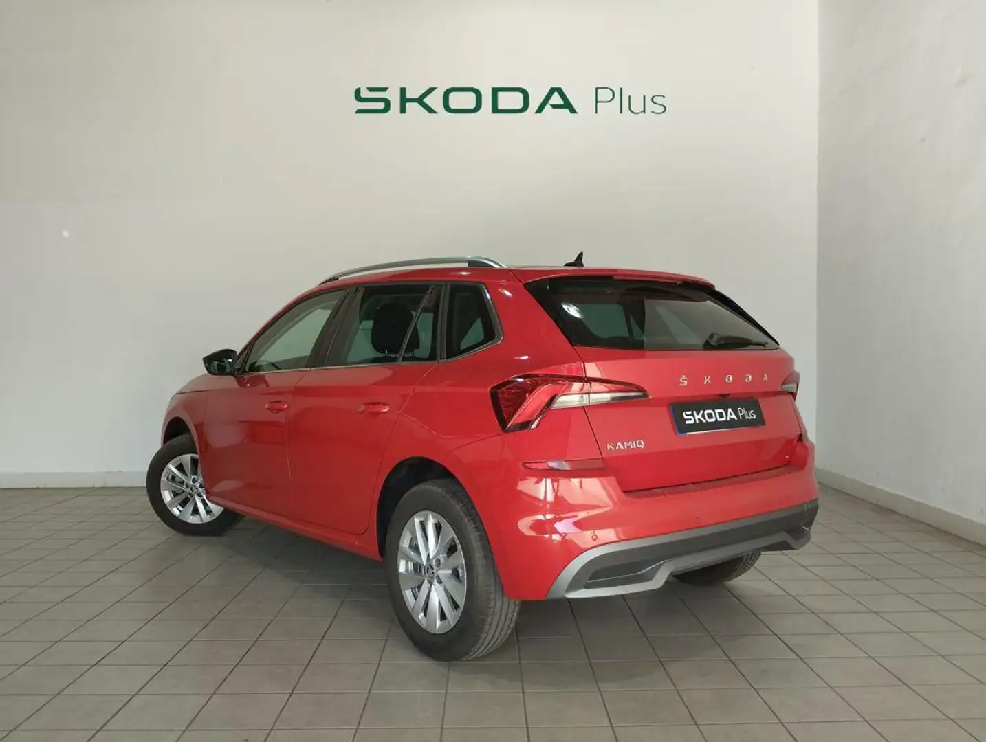 Skoda Kamiq 1.0 TSI Ambition 81kW Rojo - 2