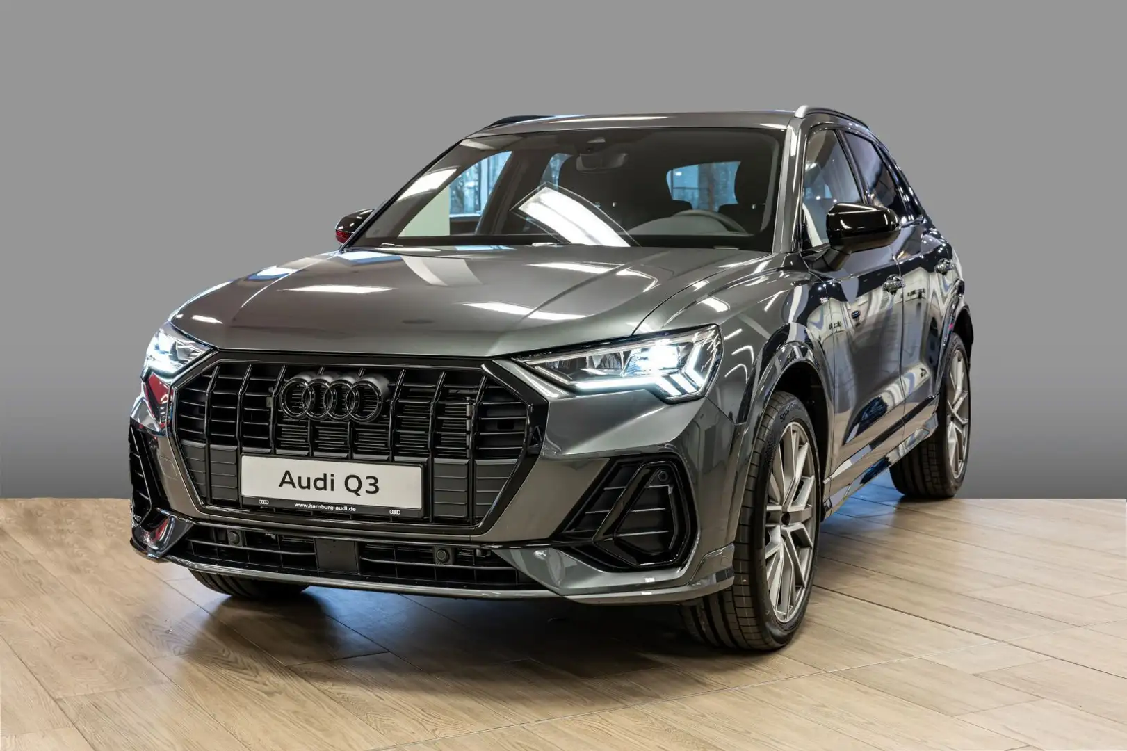 Audi Q3 35  TFSI S line S tronic Rückfkamera Navi Grau - 2