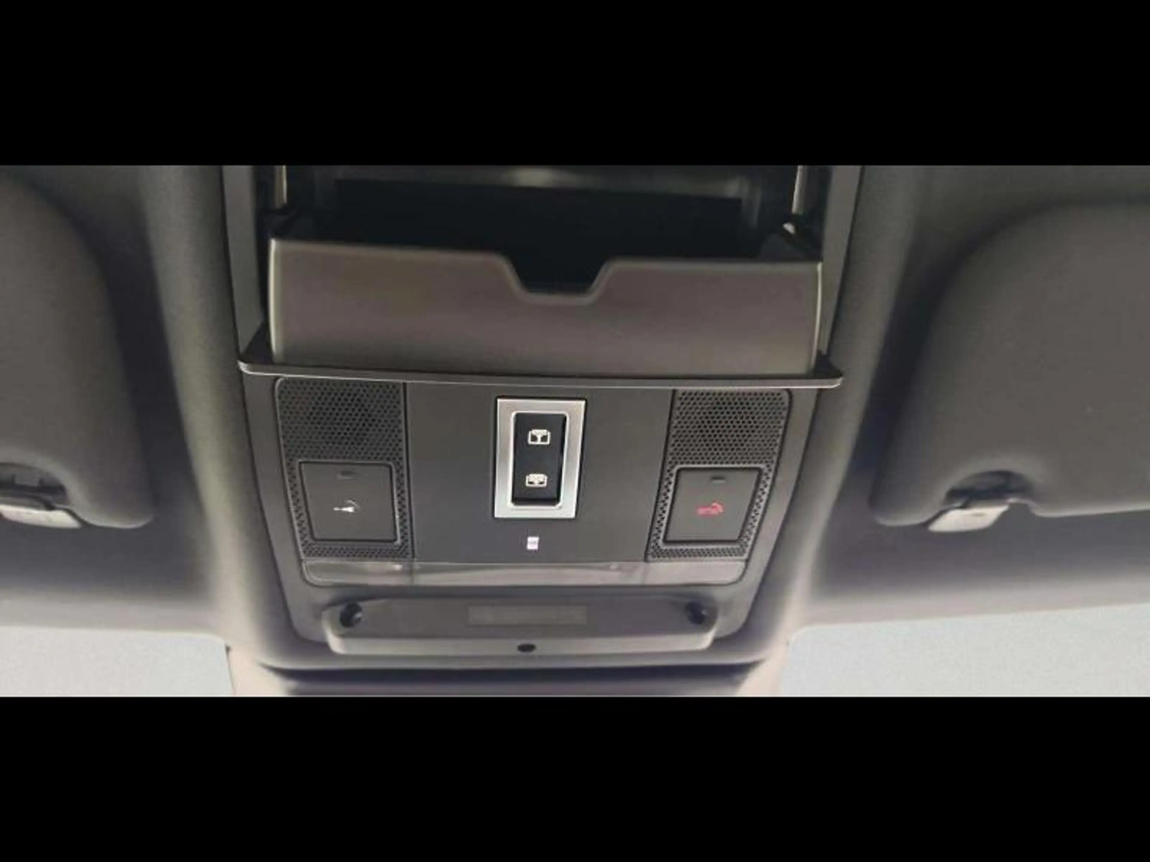 Jaguar E-Pace D165 AWD Auto SE — photo 13