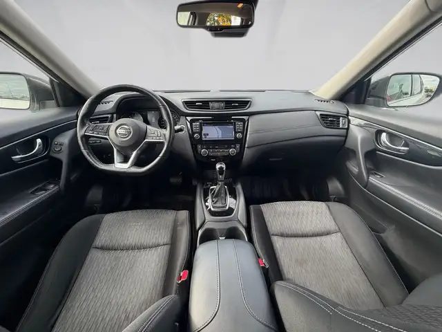 Nissan X-Trail view 12