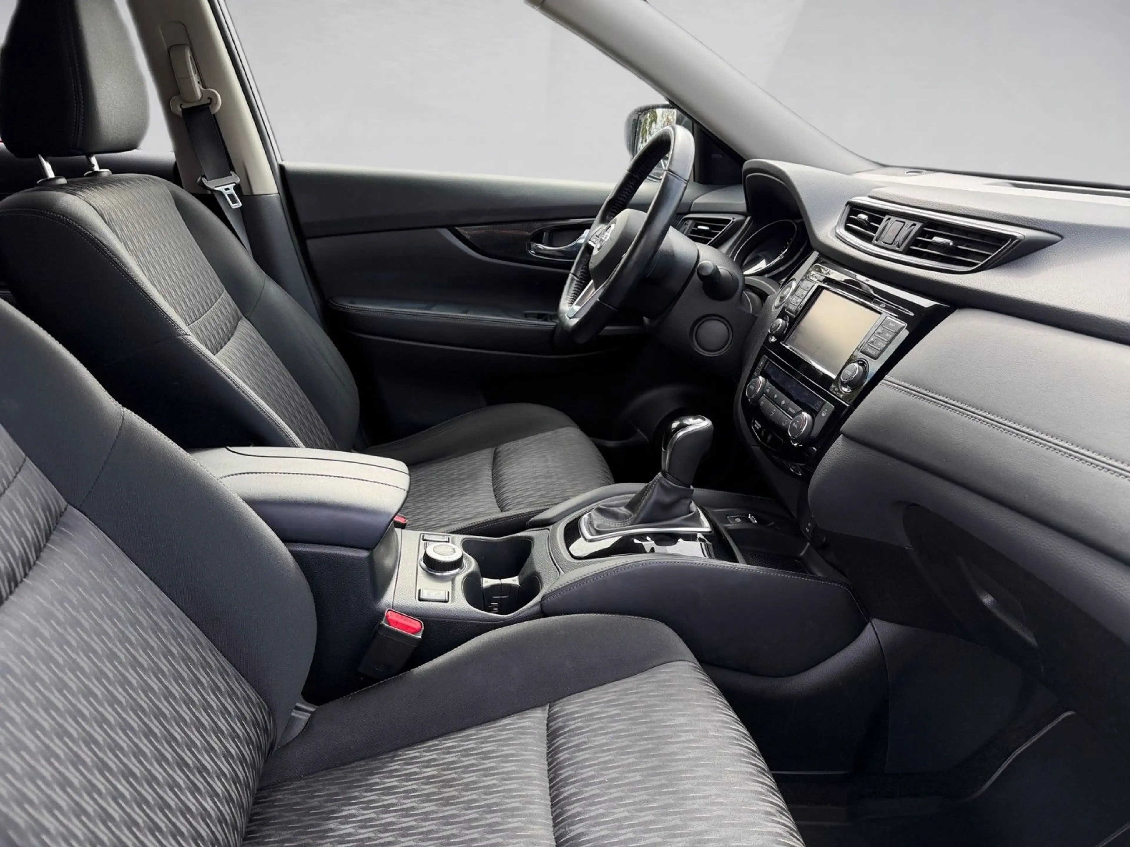 Nissan X-Trail 2.0 DPF N-CONNECTA 4x4 *LED*7-Sitz*PANO* — photo 14