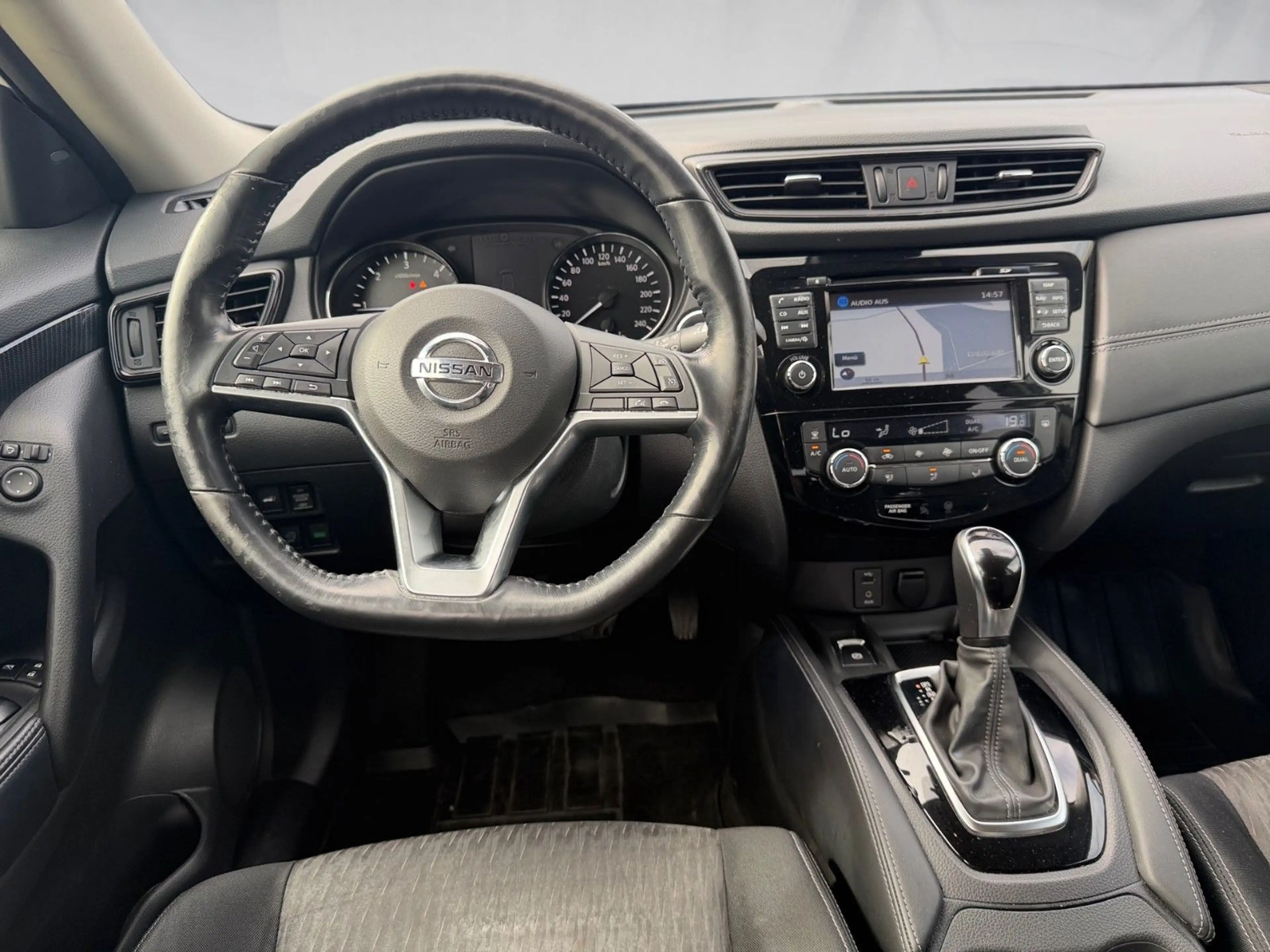 Nissan X-Trail 2.0 DPF N-CONNECTA 4x4 *LED*7-Sitz*PANO* — photo 13