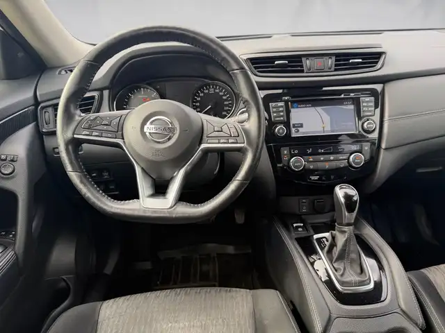 Nissan X-Trail view 13