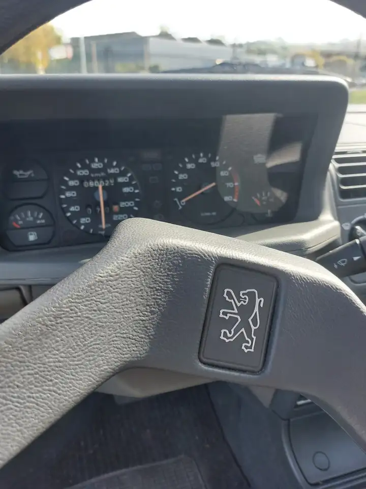 Peugeot 205 1.6 l benzine automaat, foto 11