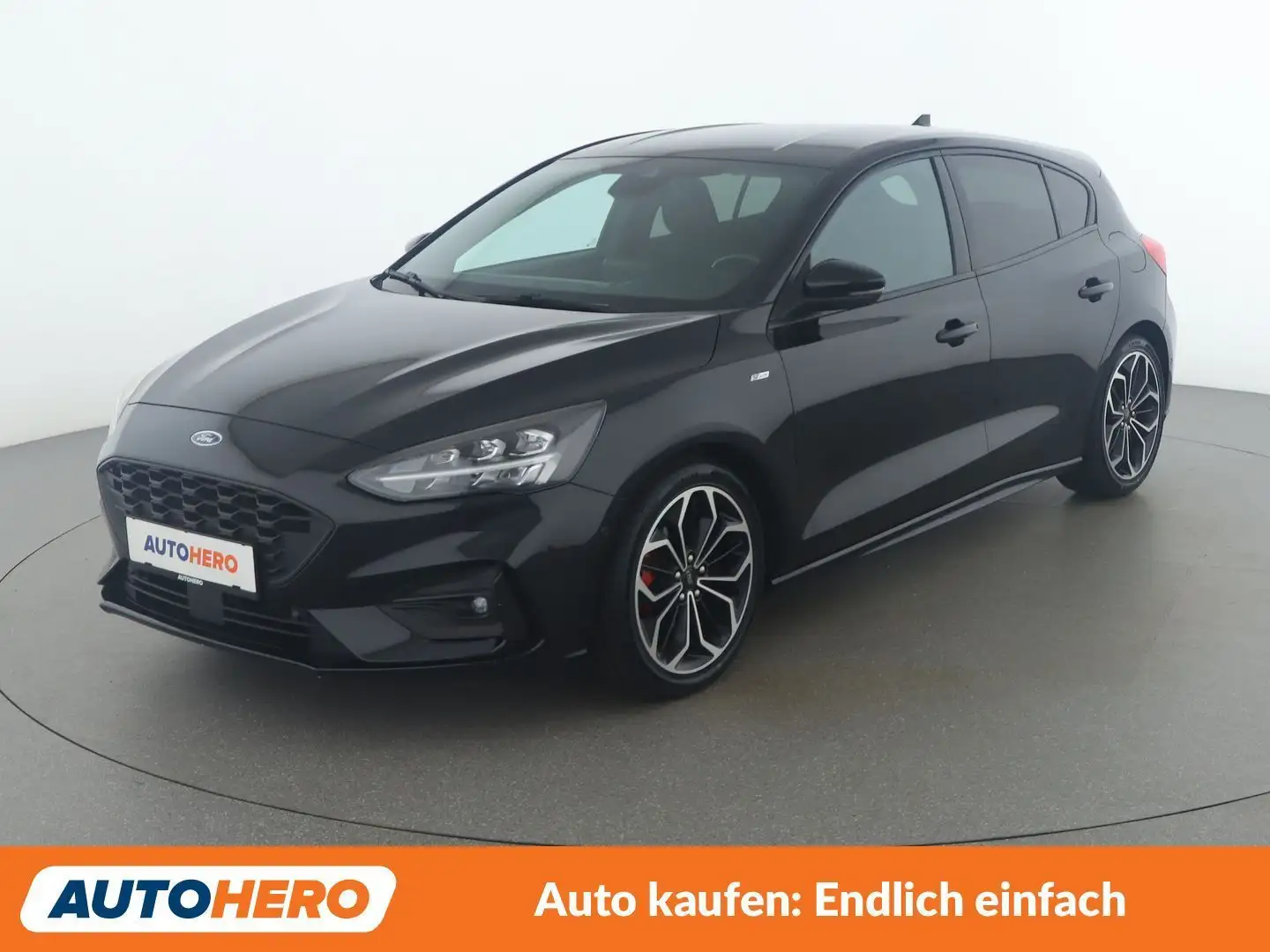 Ford Focus 1.0 EcoBoost ST-Line Schwarz - 1