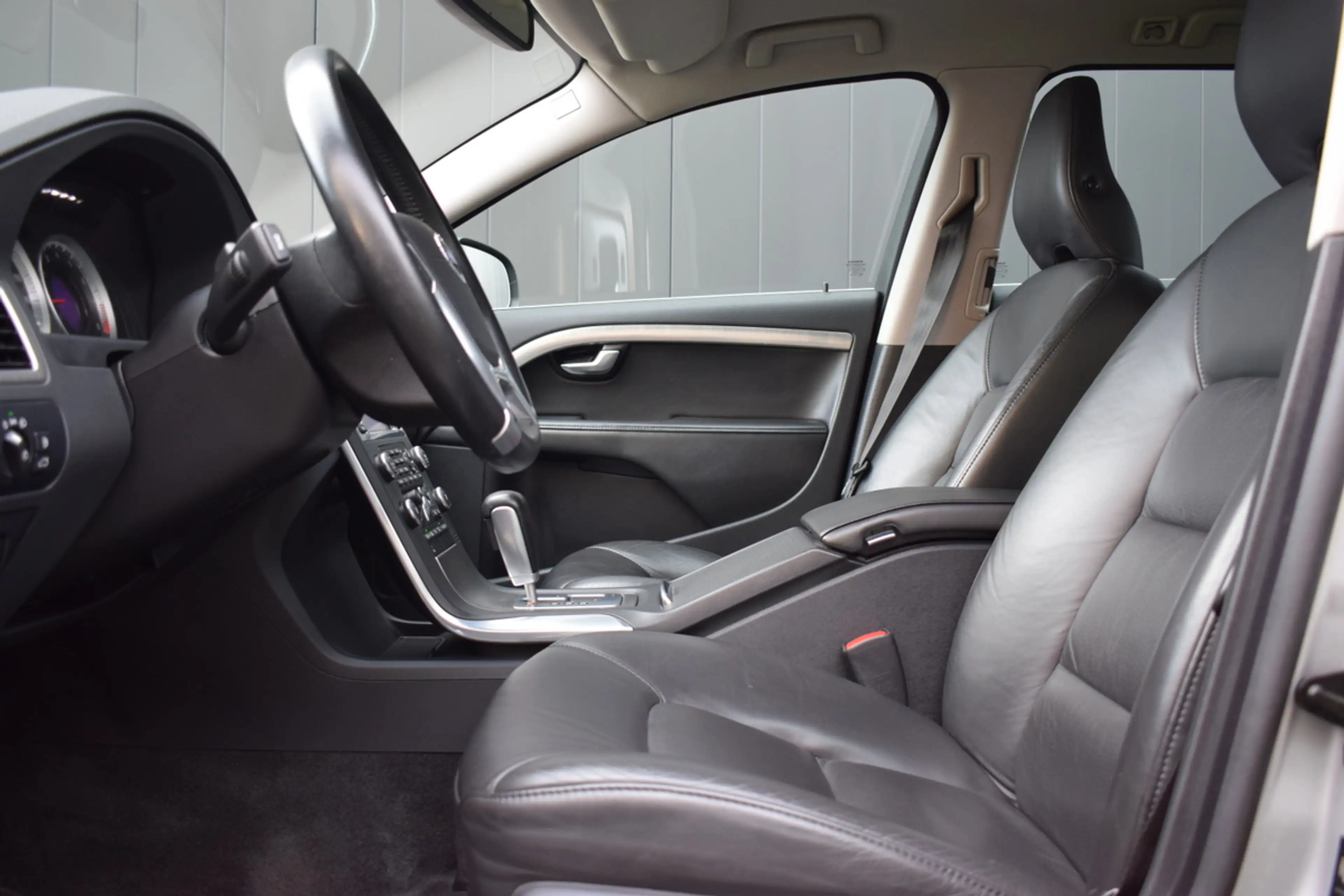 Volvo V70 1.6 T4 Automaat Limited Edition Zwart Leder | Xeno — photo 6